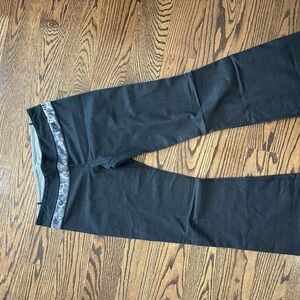 Lululemon pants size 8